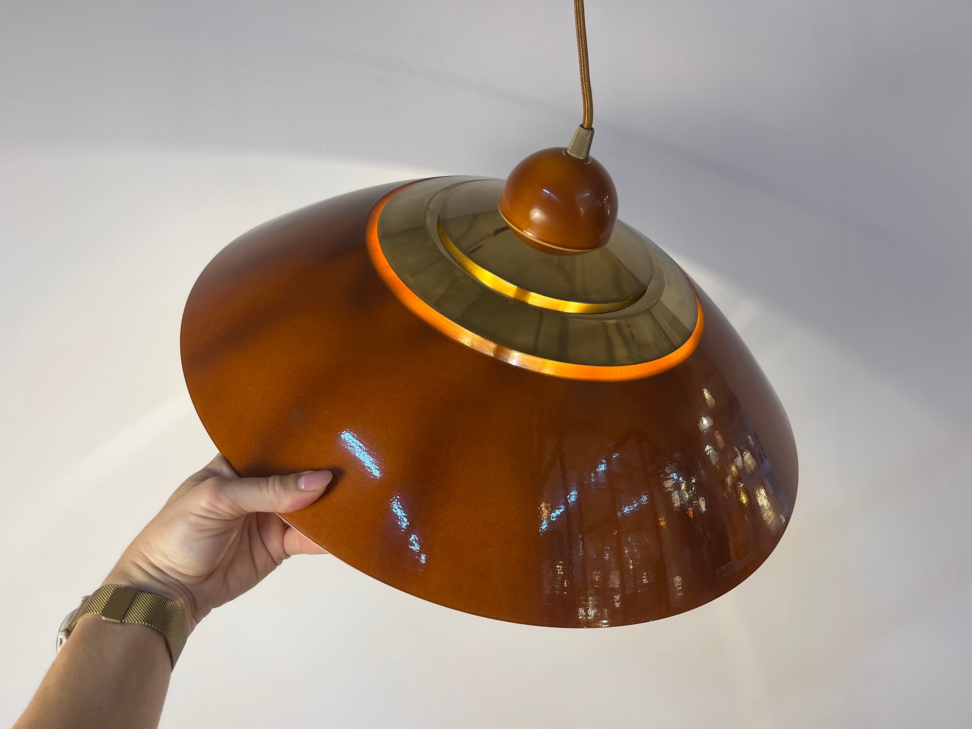 Hängelampe orange Messing aus Belgien