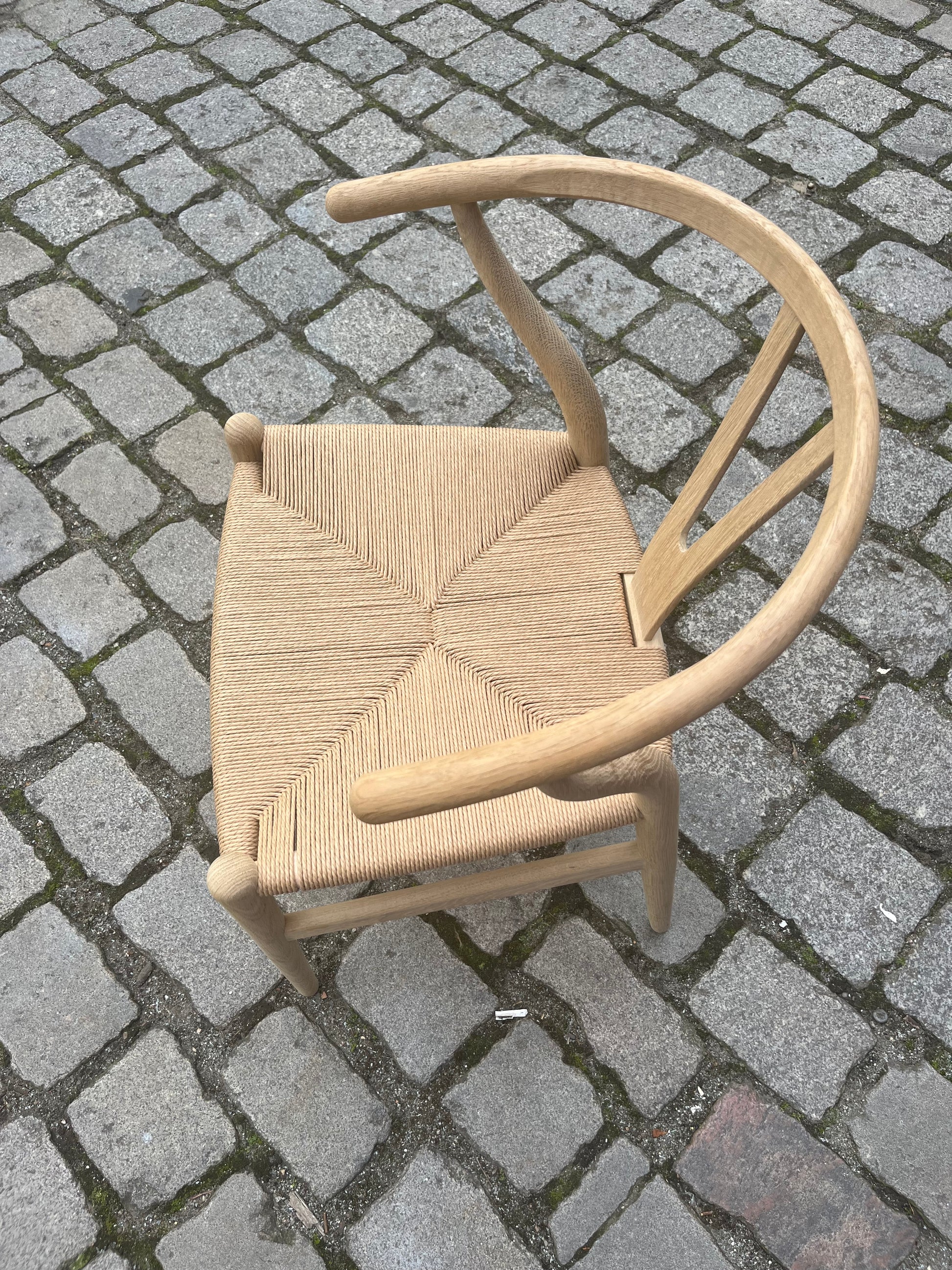 Wishbone Chair Modell CH24 Eiche geseift von Hans J. Wegner für Carl Hansen & Søn