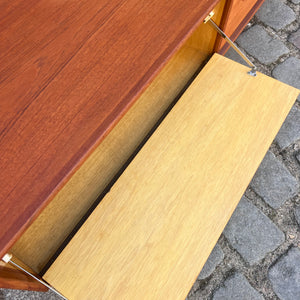 Lowboard Teak auf Hairpinlegs von rt Möbel