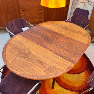 Runder Esstisch Teak mit Butterfly Auszug