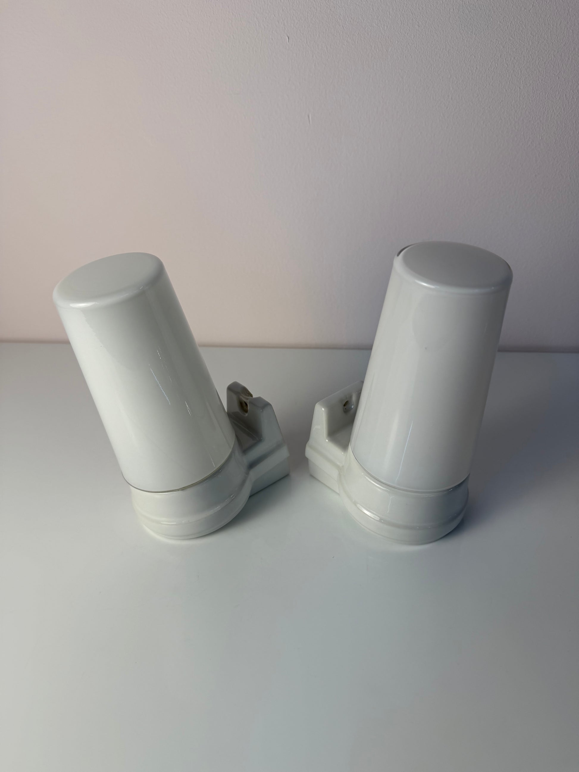 Set: 2x Wandlampe Modell 6080 weiß von Sigvard Bernadotte für Ifö