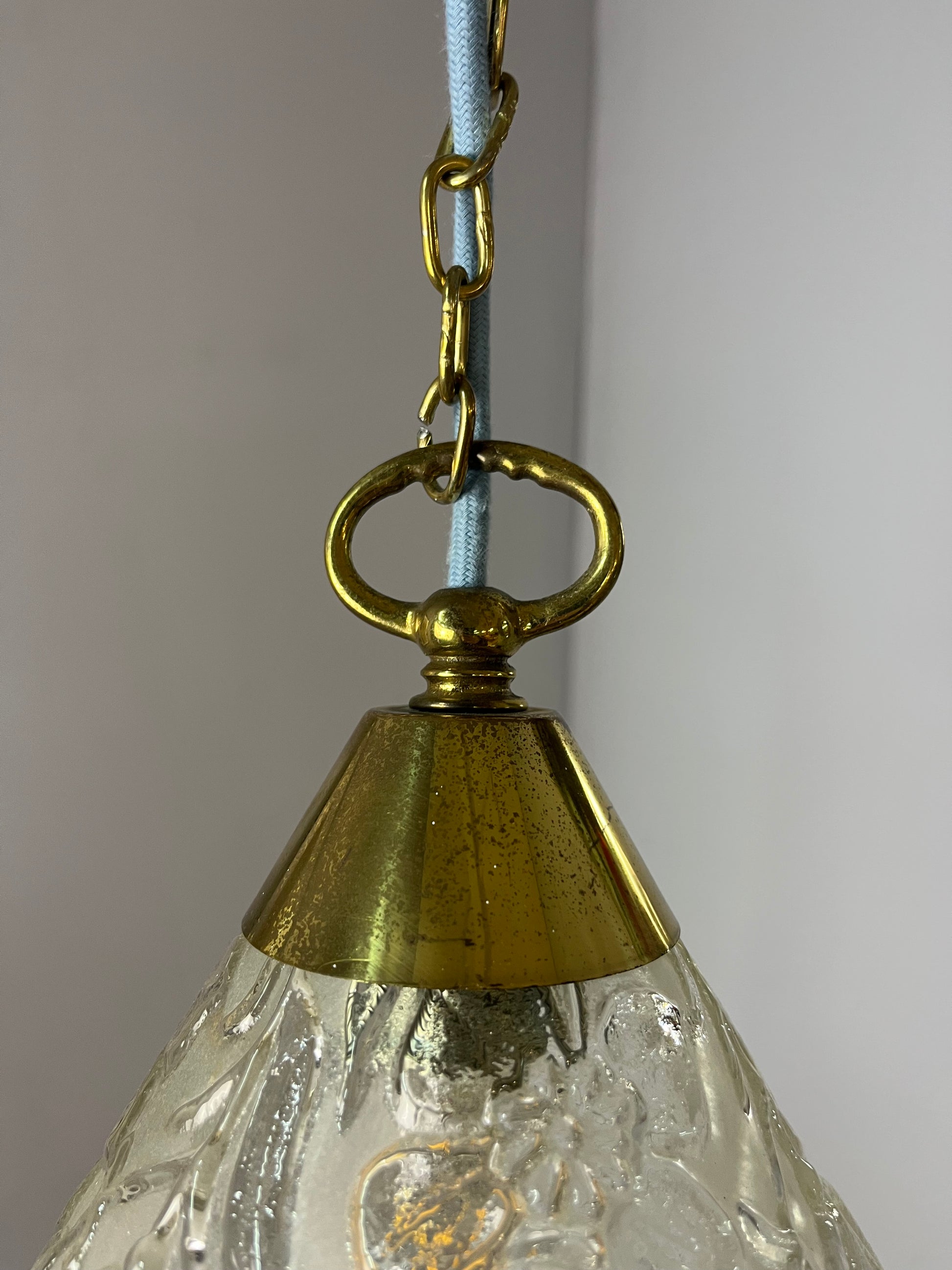 Hängelampe Glas Messing mit Kette aus Dänemark