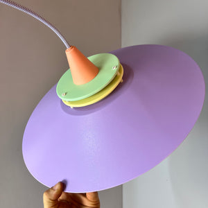 Lamellenlampe neu lackiert flieder aus Dänemark