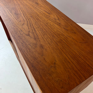 Kommode mit Schiebetüren Teak