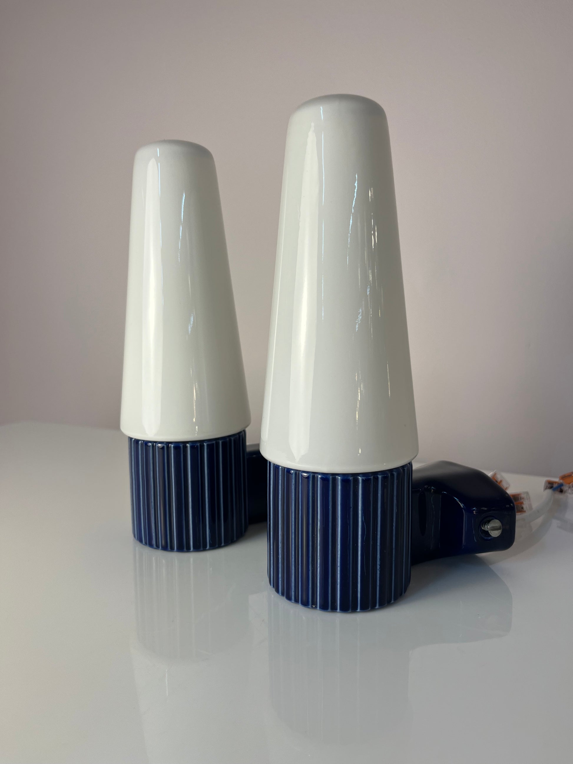 Set: 2x Wandlampe Modell 6020 blau von Sigvard Bernadotte für Ifö