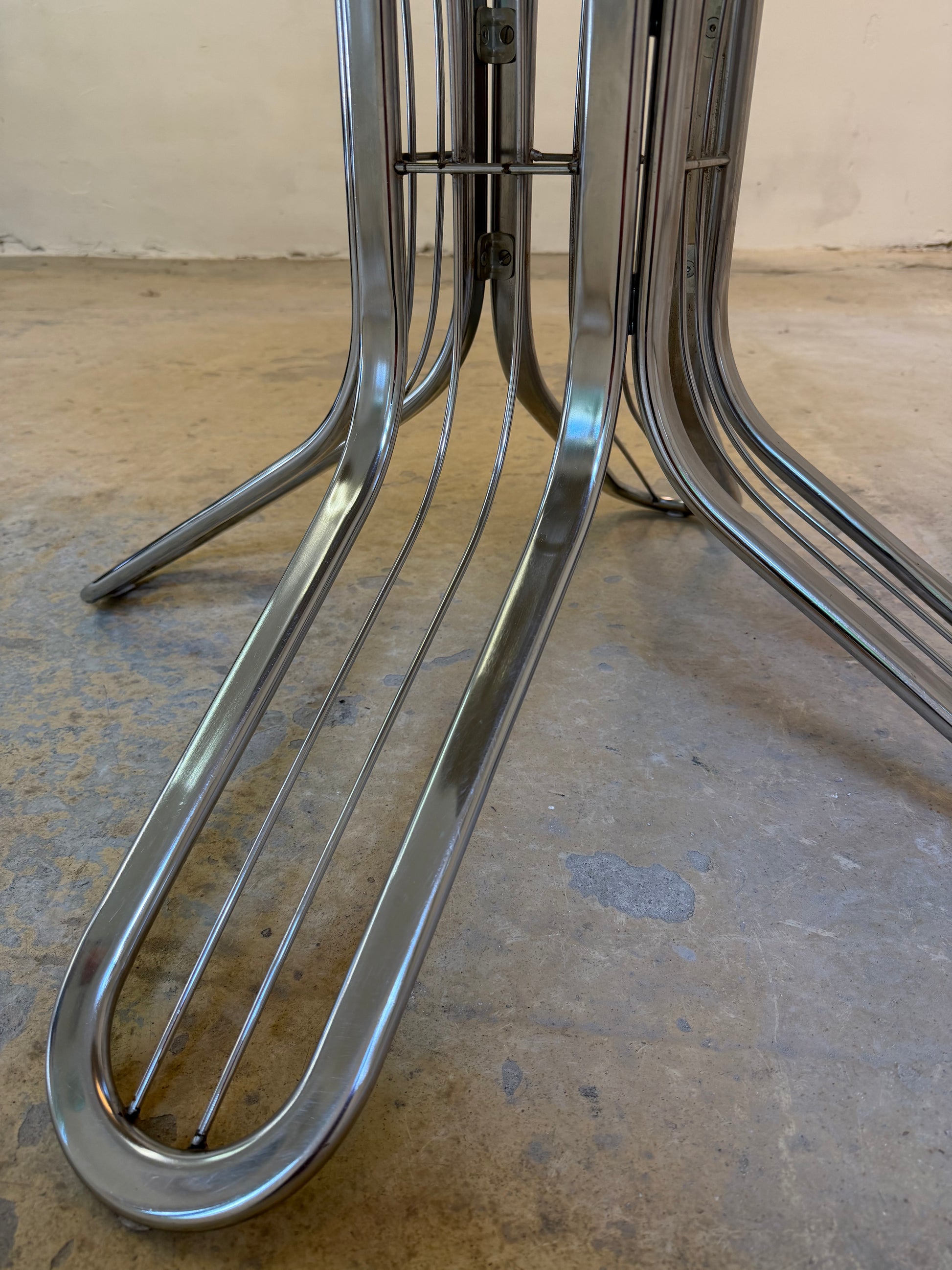 Runder Esstisch Chrom Rauchglas von Gastone Rinaldi für Rima