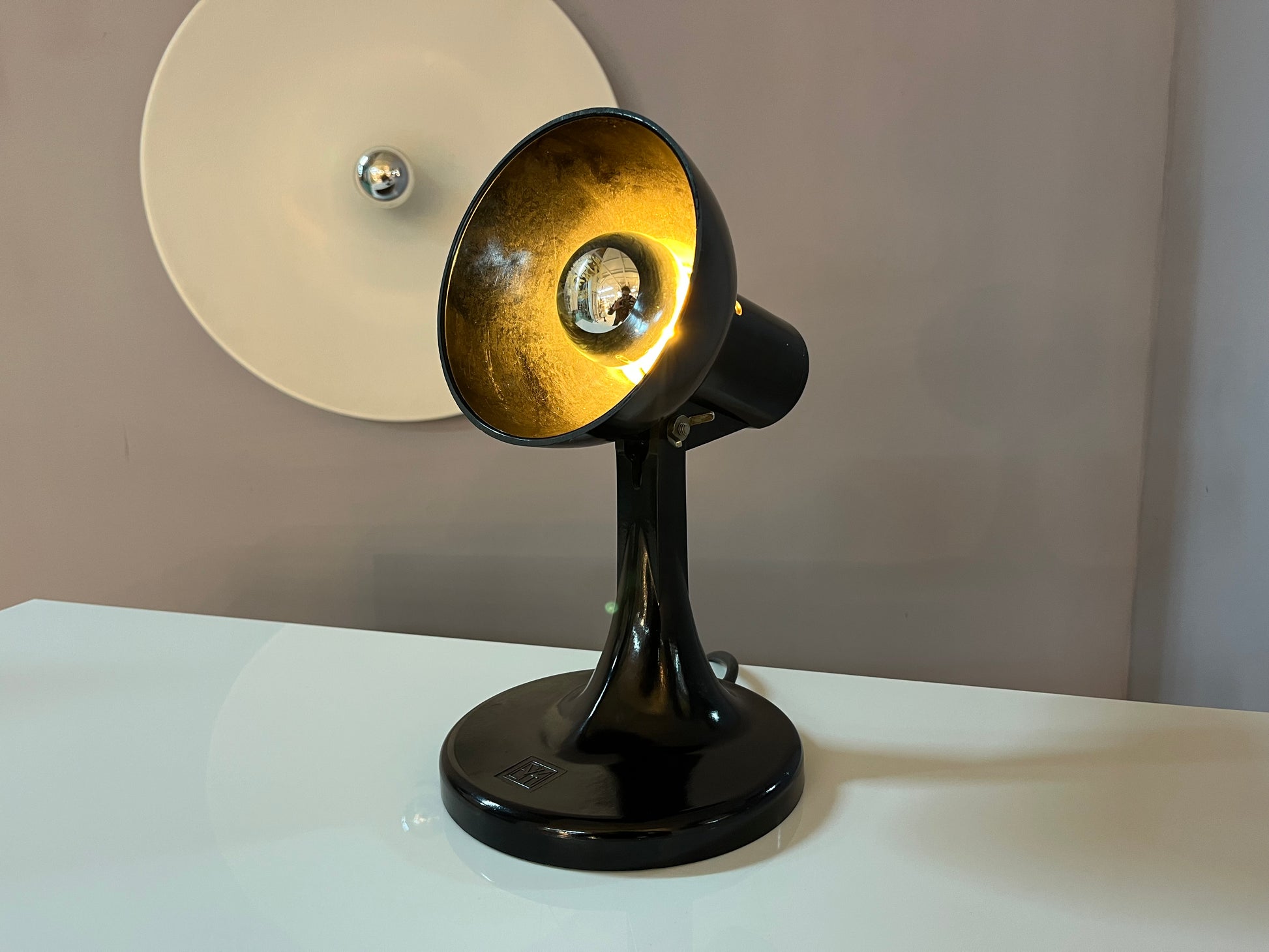 Tischlampe schwarz Bakelit von PGH