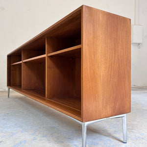 Sideboard Regal Nussbaum mit neuen Chromfüßen