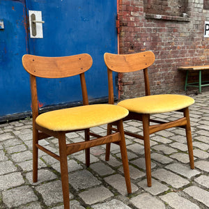 Polsterstuhl gelb Samt Teak
