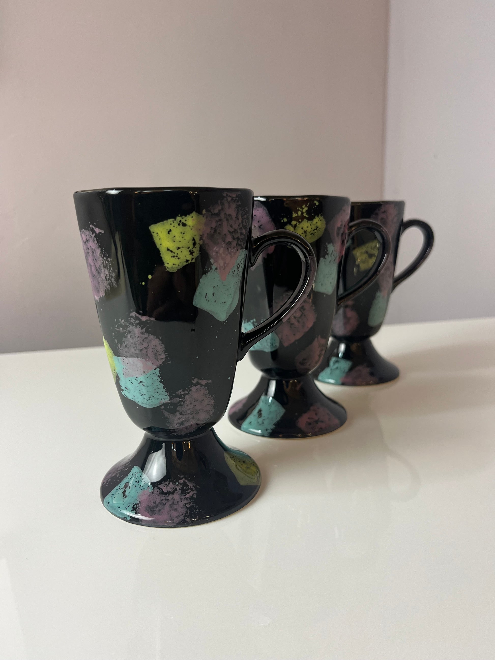 Set: 6x Tasse schwarz pastell