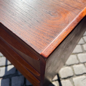 Kommode Teak mit Schloss aus Dänemark