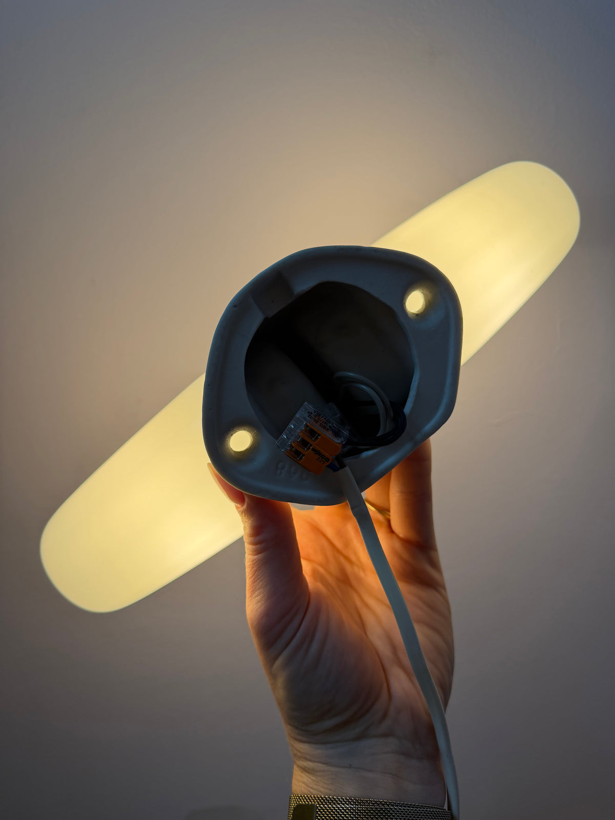 Wandlampe Modell 6068 weiß von Wilhelm Wagenfeld für Lindner