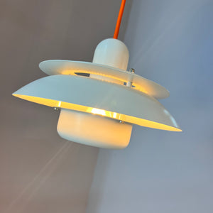 Lamellenlampe weiß von Horn aus Dänemark