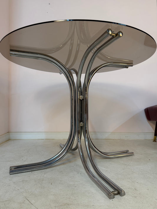 Runder Esstisch Chrom & Rauchglas