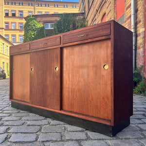 Schuhschrank Teak mit Messinggriffen aus Dänemark