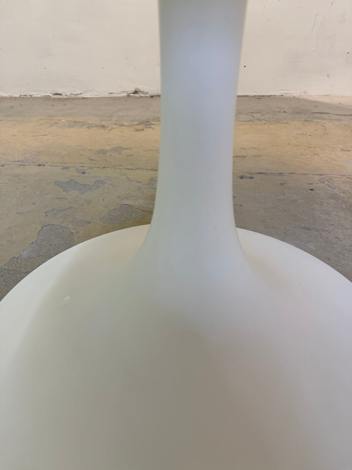 Runder Tulip Esstisch weiß Fiberglas