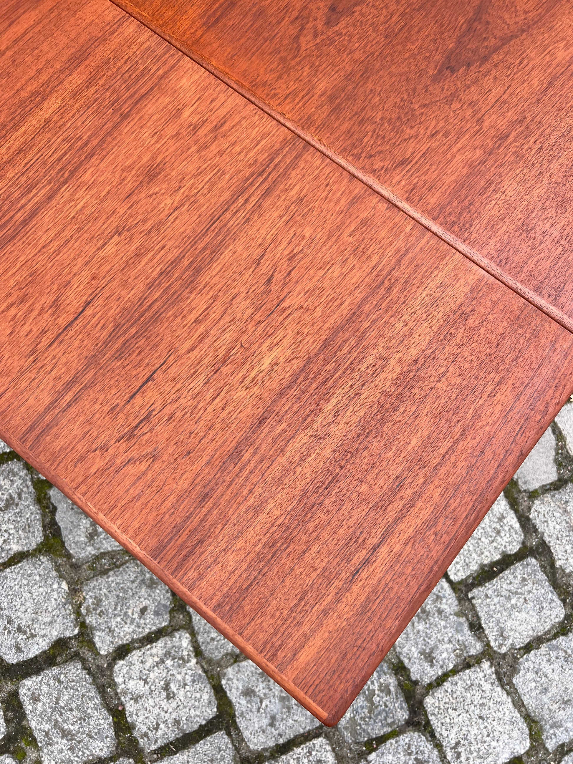 Esstisch Teak ausziehbar aus Dänemark