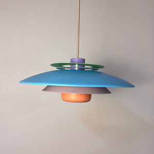 Lamellenlampe neu lackiert, Dänemark
