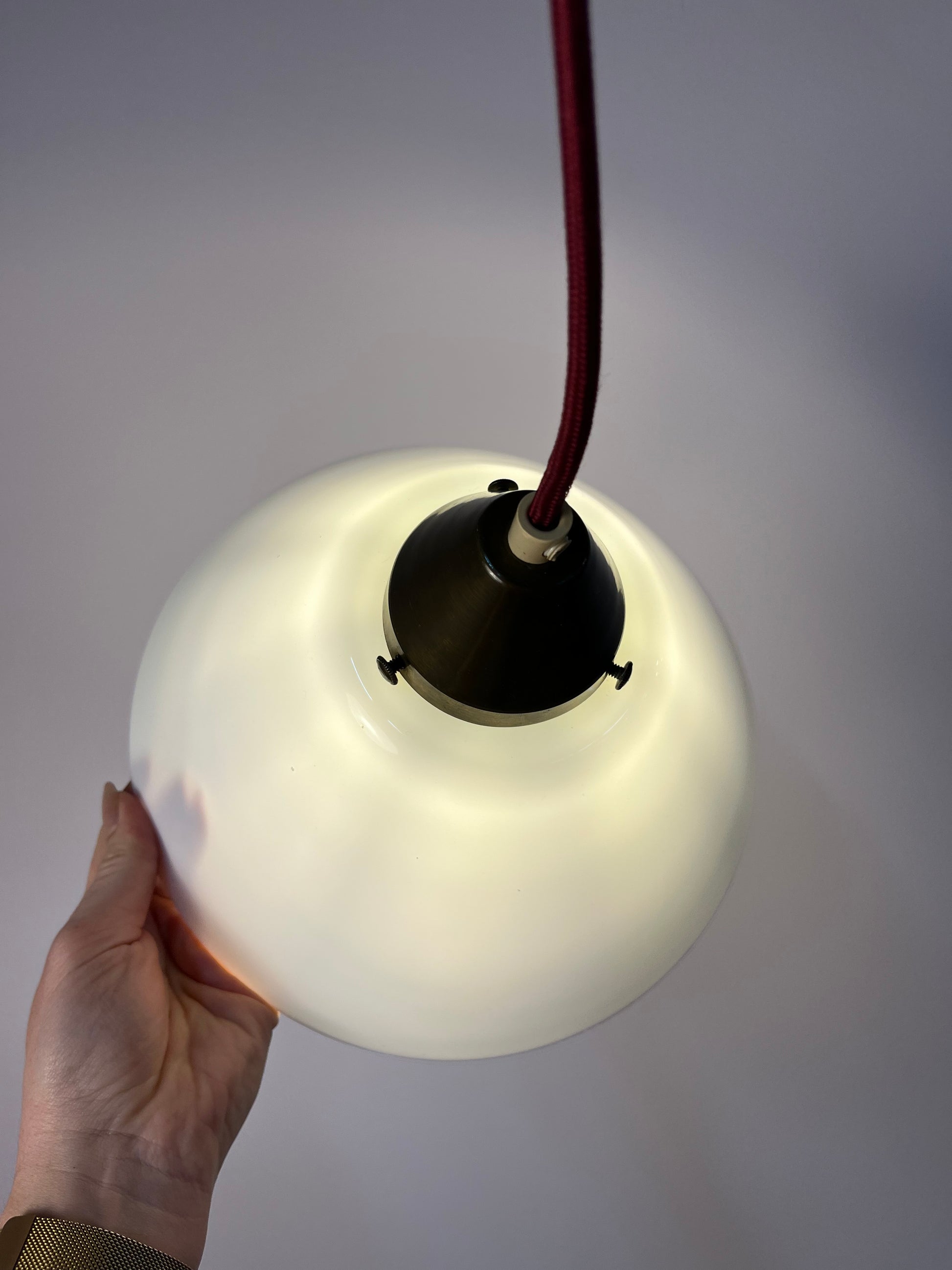 Hängelampe Opalglas Messing