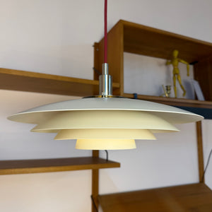 Lamellenlampe cremeweiß aus Dänemark