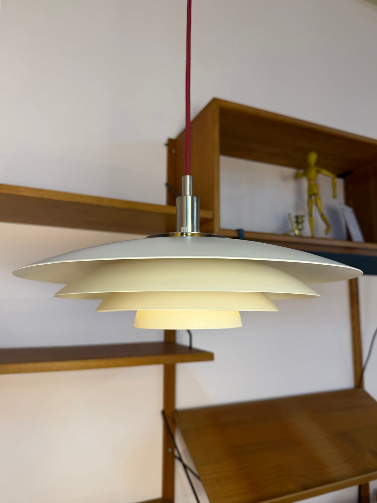 Lamellenlampe cremeweiß aus Dänemark