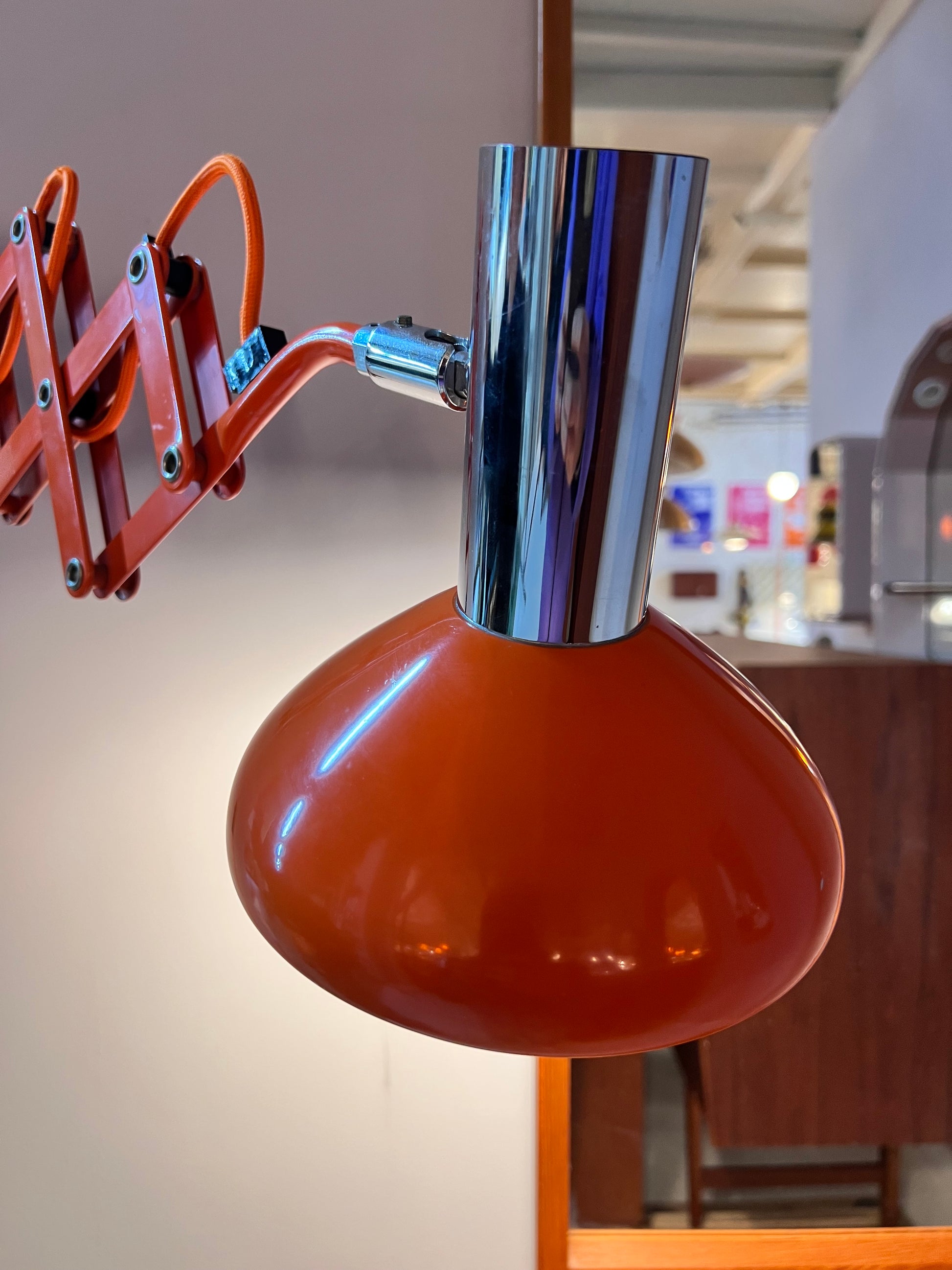 Wandlampe orange von Hustadt Scherenlampe