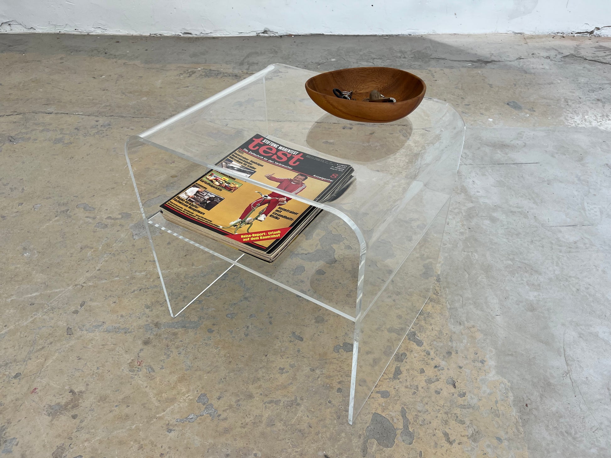 Beistelltisch Plexiglas mit Ablagefach