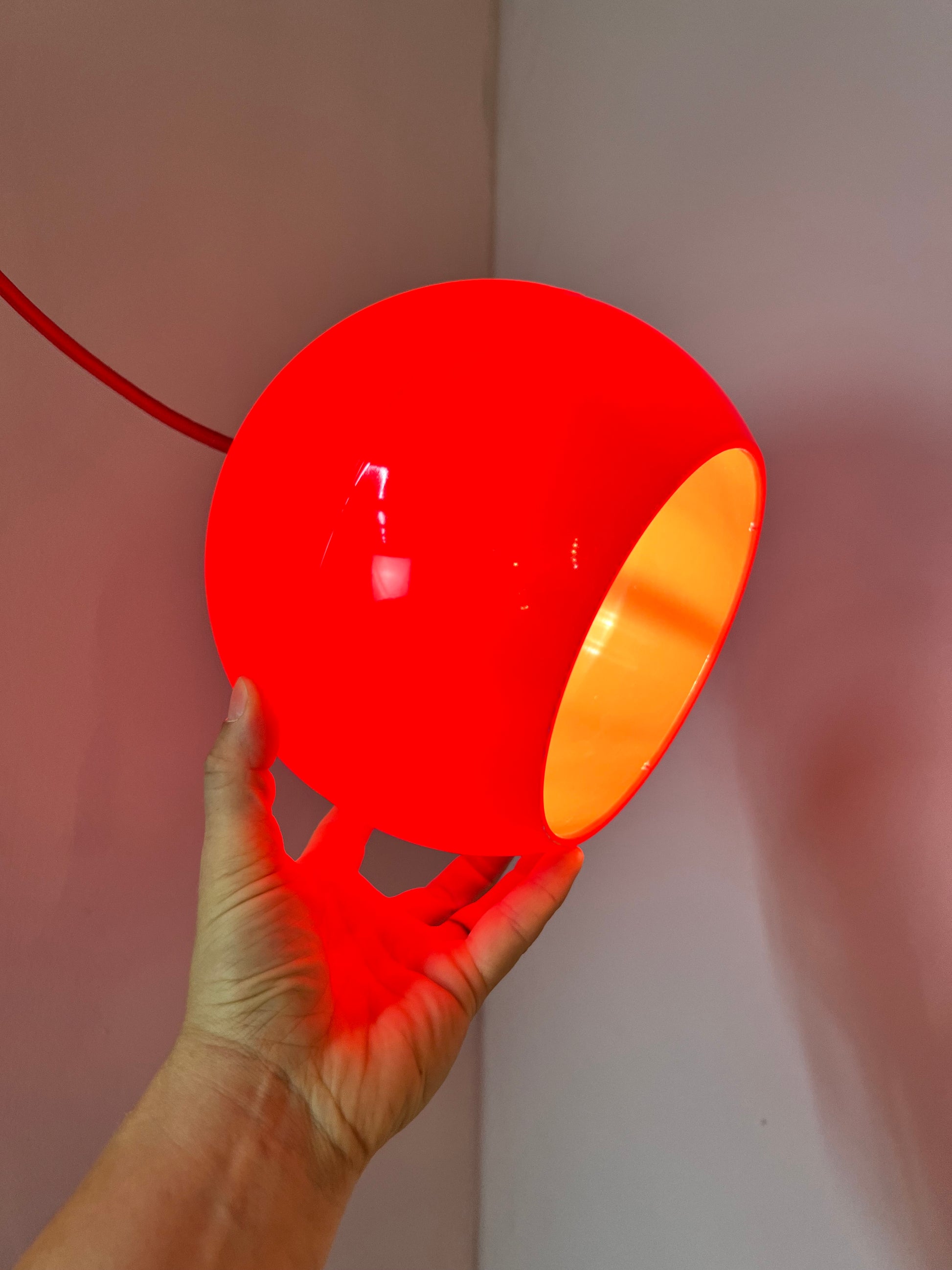Kugellampe Kunststoff rot