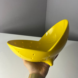Durchschlag gelb von Ole Jensen für Room Copenhagen