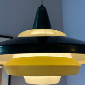 Lamellenlampe dunkelgrün gelb mit Opalglasschirm
