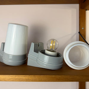 Set: 2x Wandlampe Modell 6070 weiß Sigvard Bernadotte für Ifö