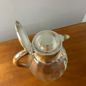 Karaffe mit Eiskühler und Silberdeckel