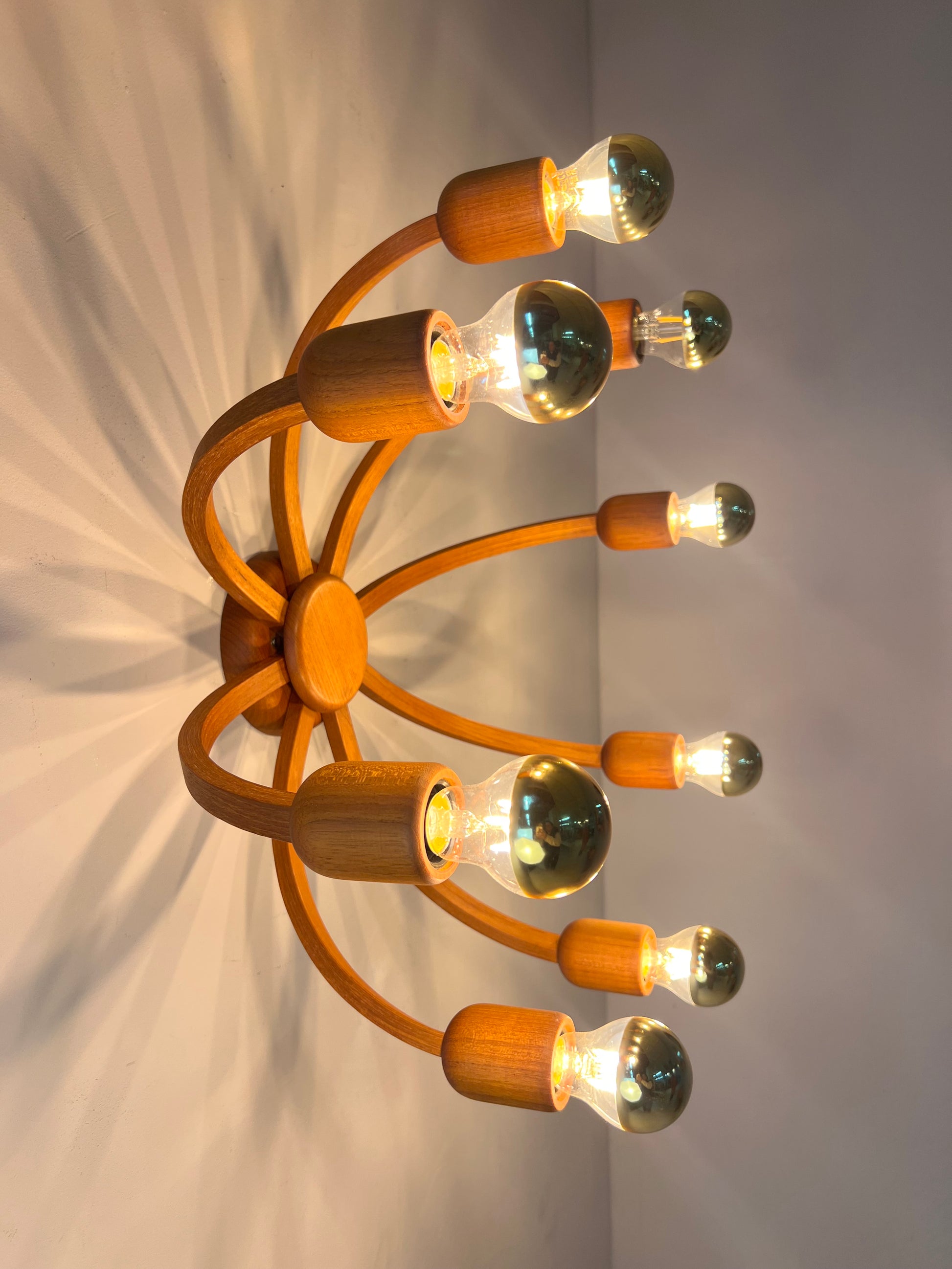 Achtarmige Wandlampe / Deckenlampe Teak von DOMUS