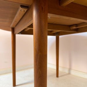 Runder Esstisch Modell 311 Teak von Peter Hvidt & Orla Mølgaard-Nielsen für Søborg Møbelfabrik