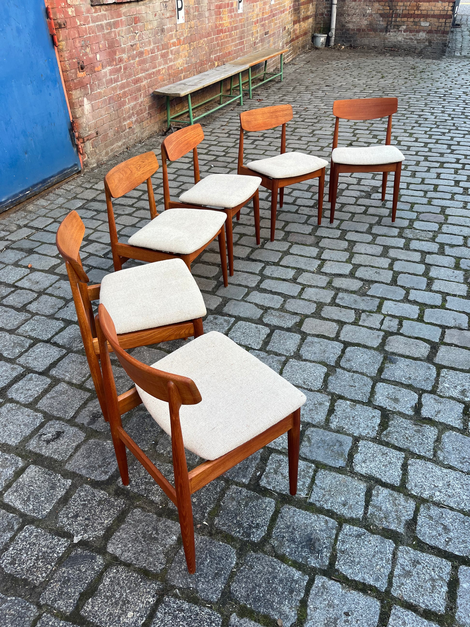 Set: 6x Polsterstuhl beige Teak von Casala