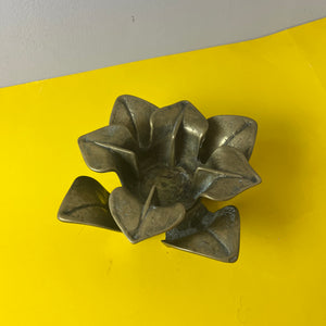 Kerzenständer Messing in Blütenform