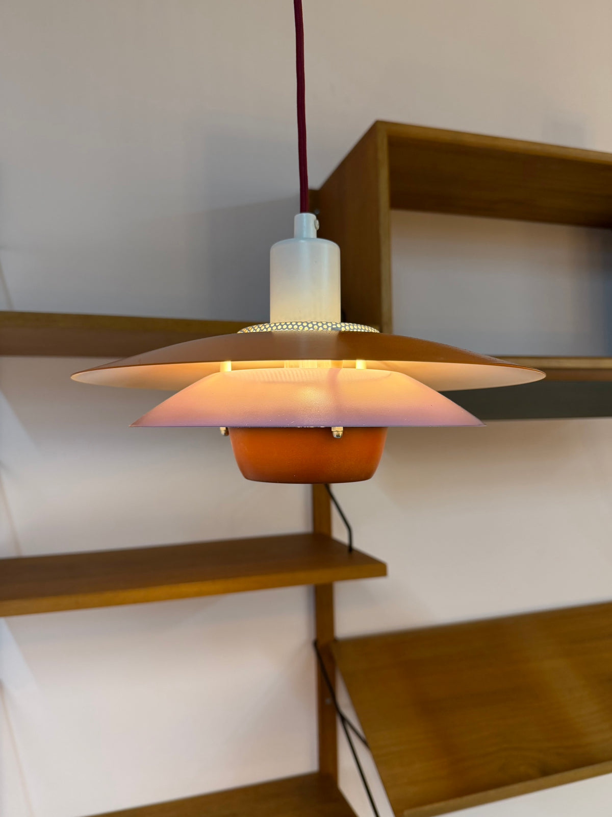 Lamellenlampe neu lackiert orange lila aus Dänemark
