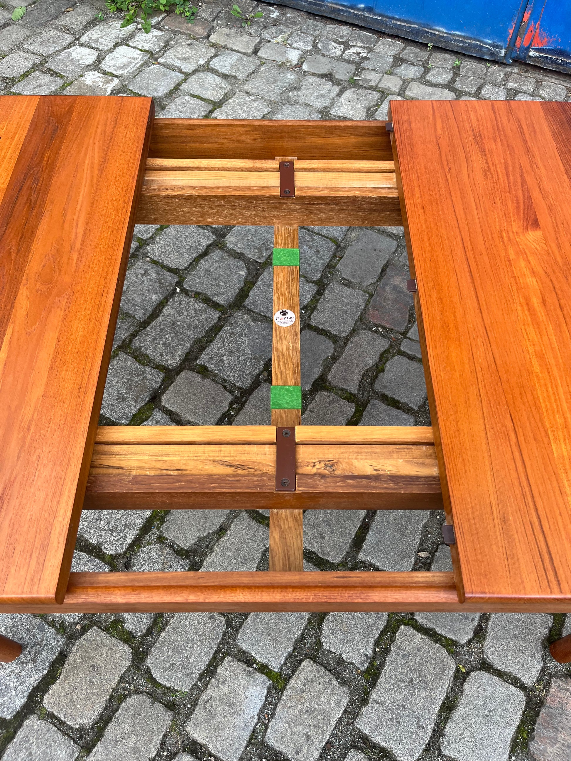 Esstisch Teak ausziehbar von Glostrup Vollholz