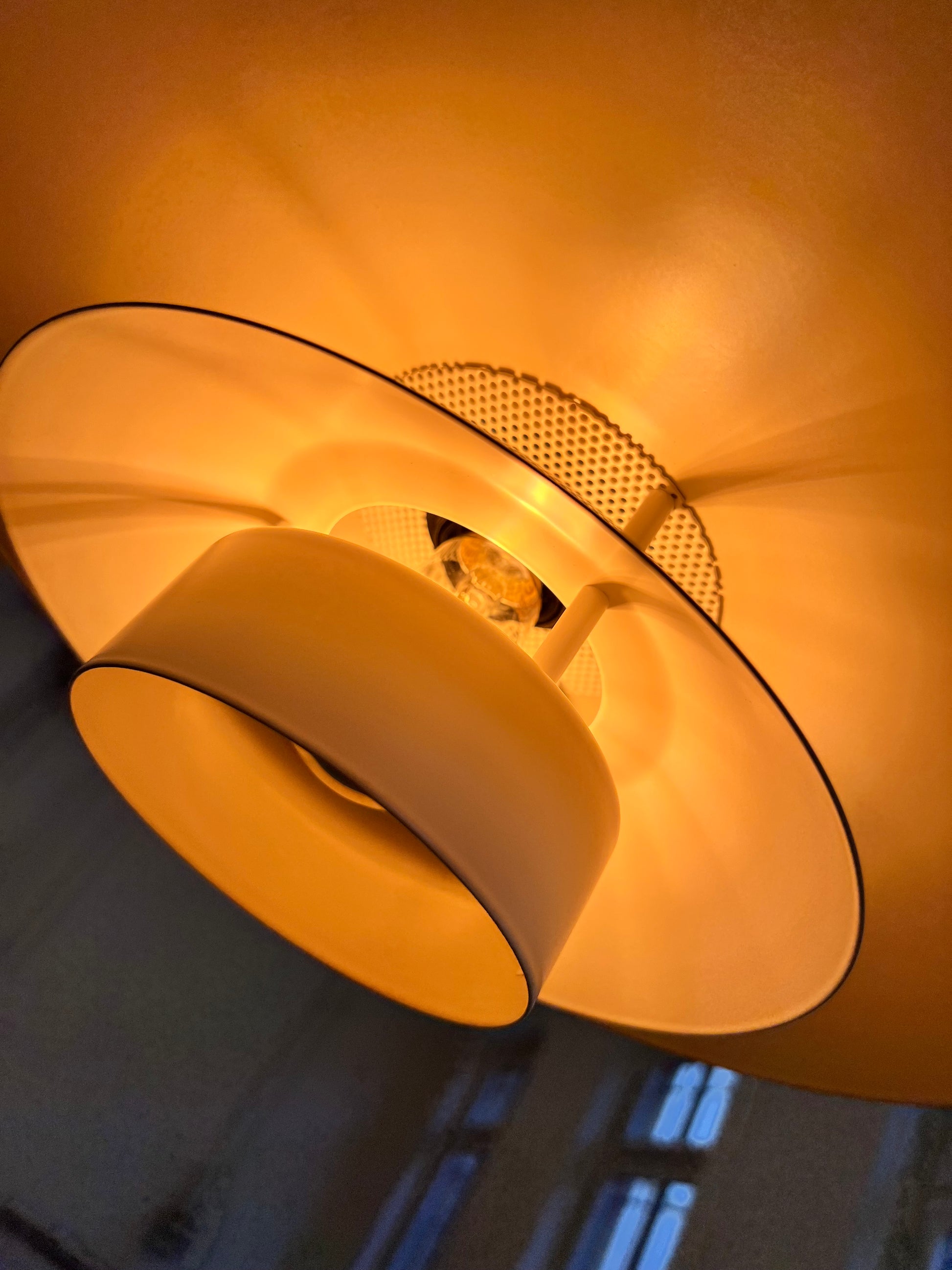 Lamellenlampe Modell Leto cremeweiß von Top Lamper