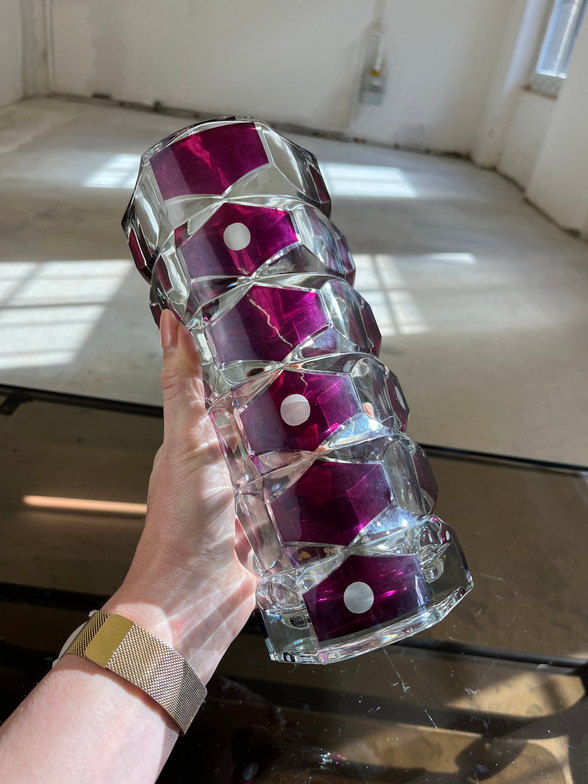 Set: 2 Vasen weinrot Glas von J.G. Durand für Luminarc