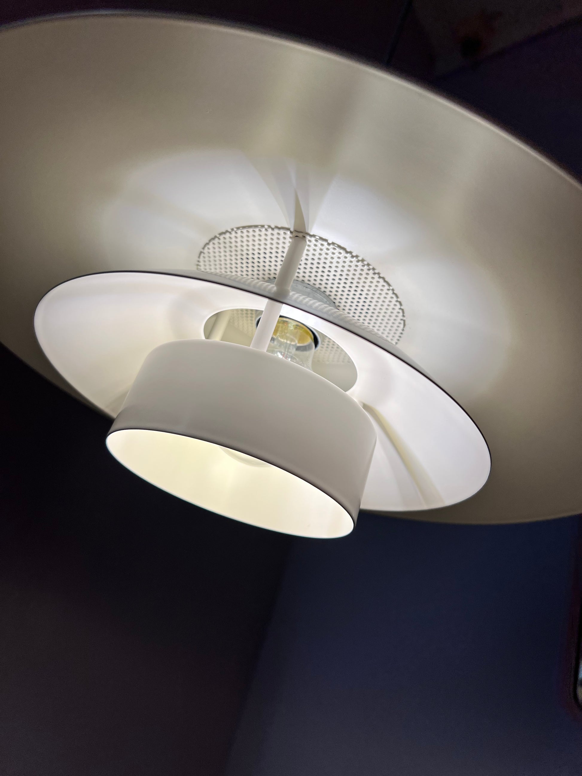 Lamellenlampe Dänemark cremeweiss