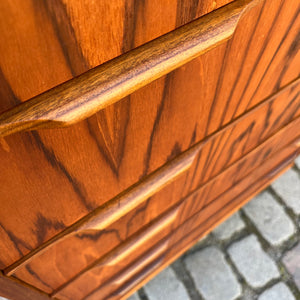Kommode Teak mit Schloss aus Dänemark