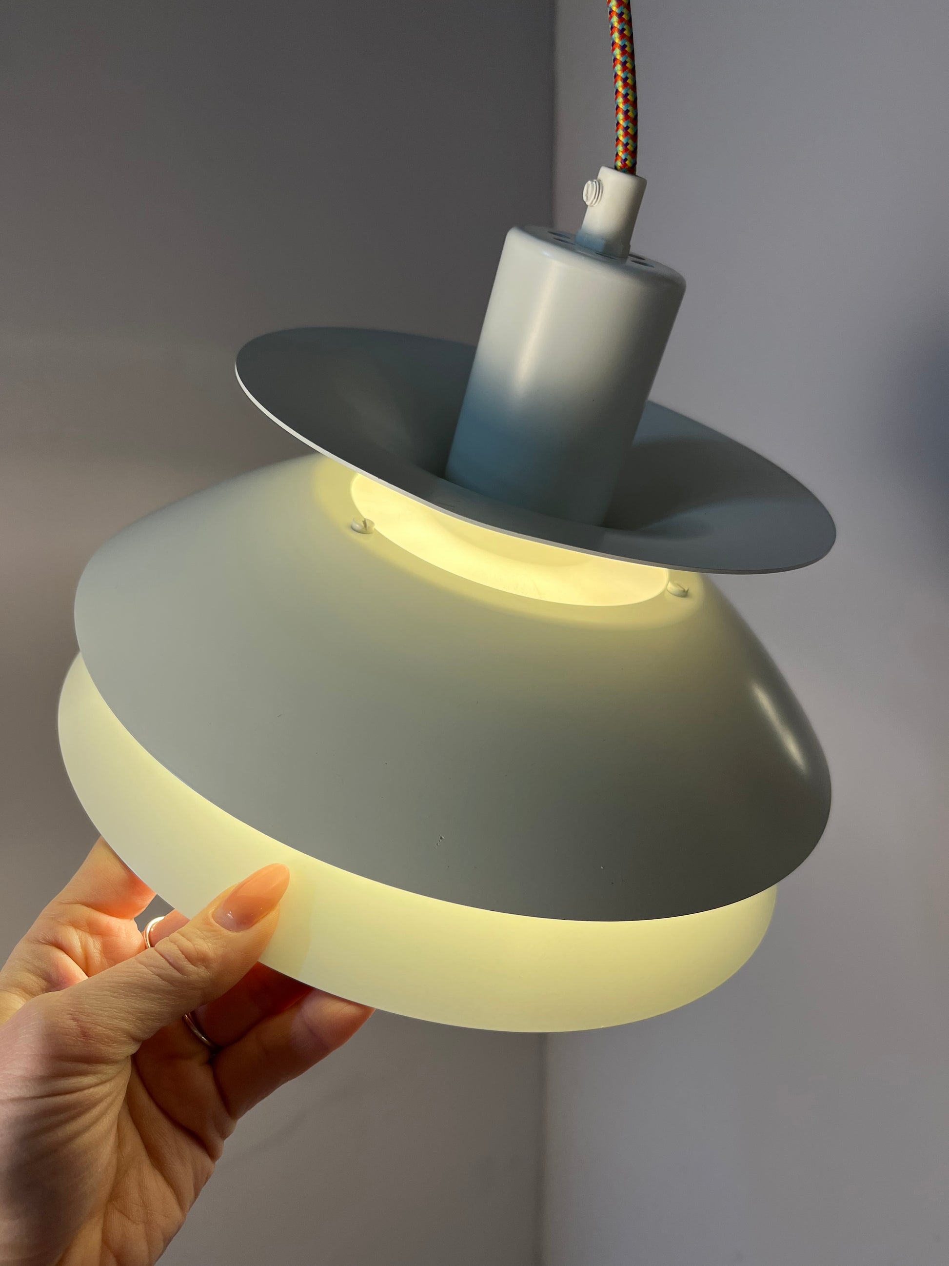 Lamellenlampe Modell 744 weiß von Top Lamper