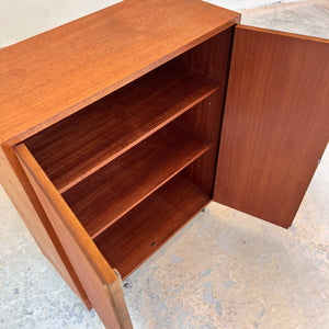 Schrank Teak von IDEE Möbel