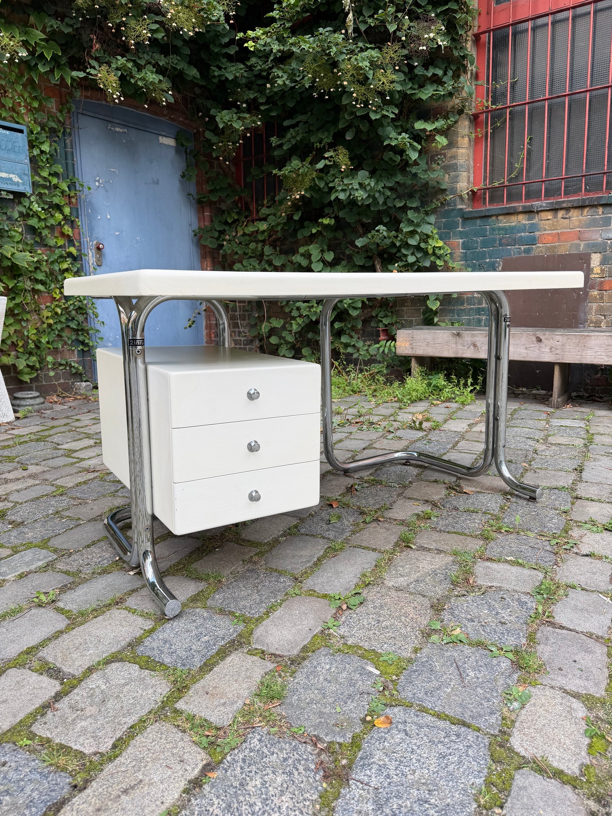 Schreibtisch weiß Fiberglas Chrom von 2 INN Lissone