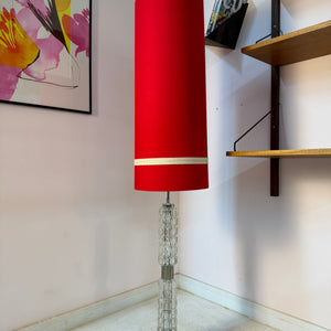 Stehlampe rot Glas Chrom von Fischer Leuchten