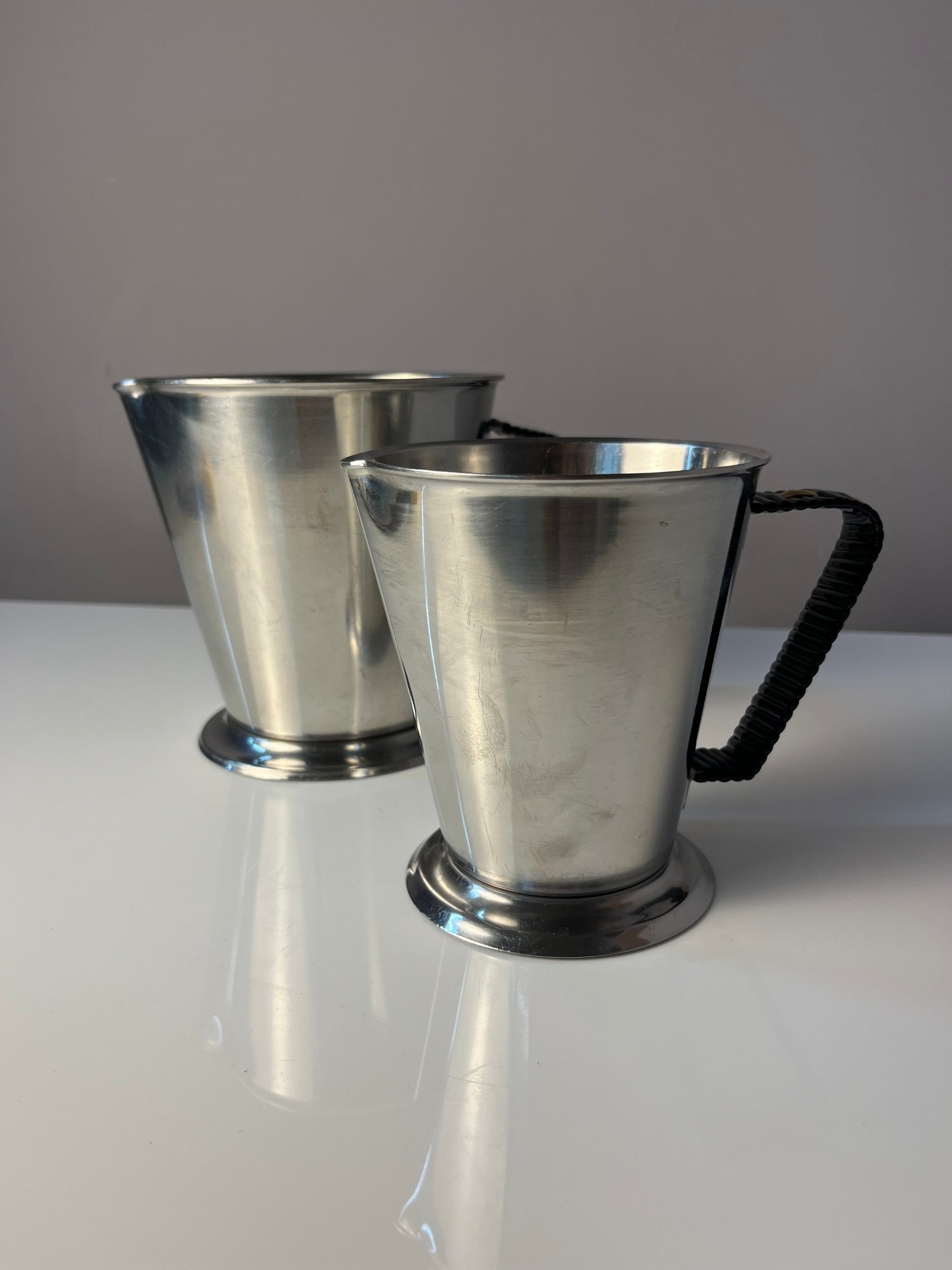 Set: 2x Kanne Edelstahl mit Webgriff aus Dänemark