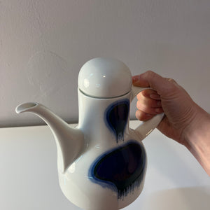 Kaffeekanne klein Form F Pop Art blau weiß von Fürstenberg