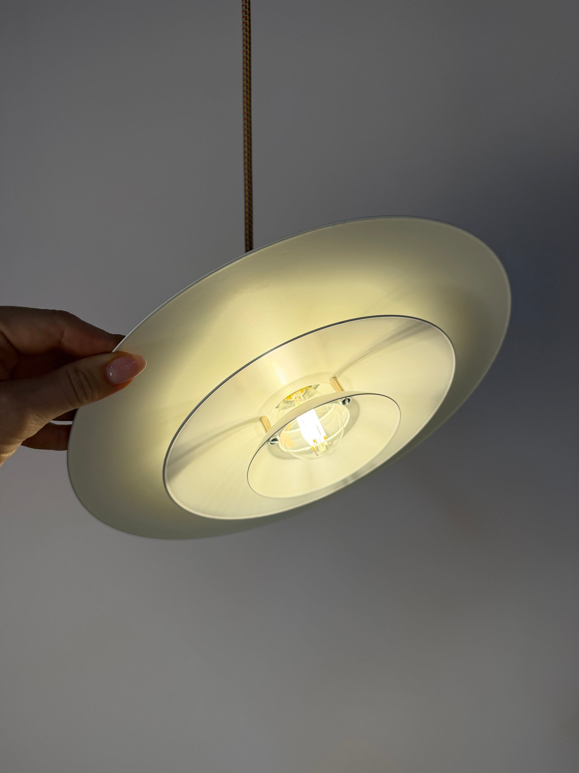 Lamellenlampe weiß aus Dänemark