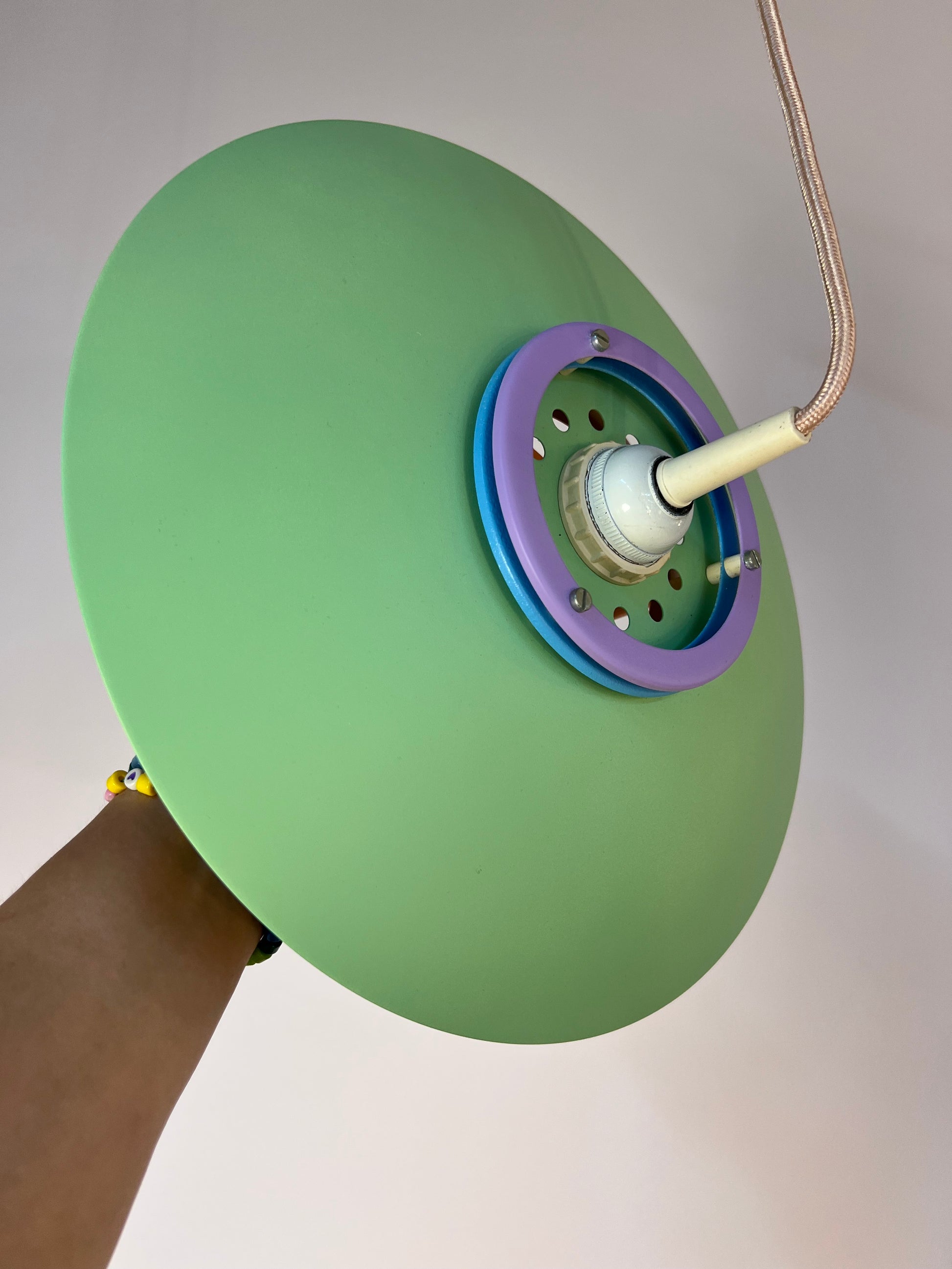 Lamellenlampe neu lackiert, Dänemark